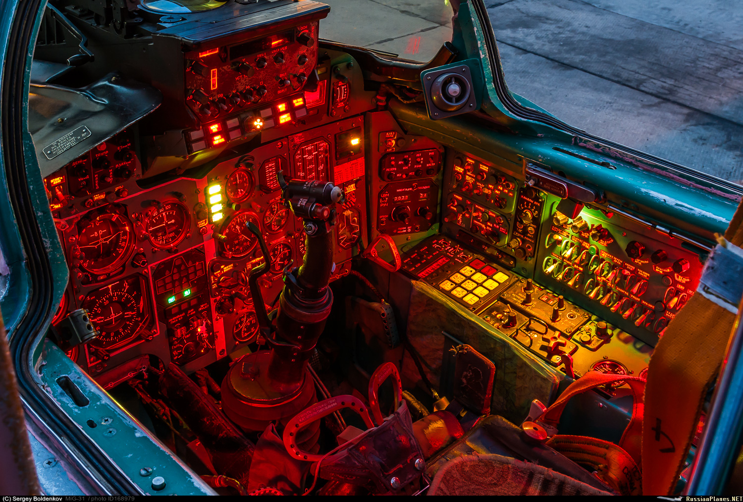 mig 31 cockpit