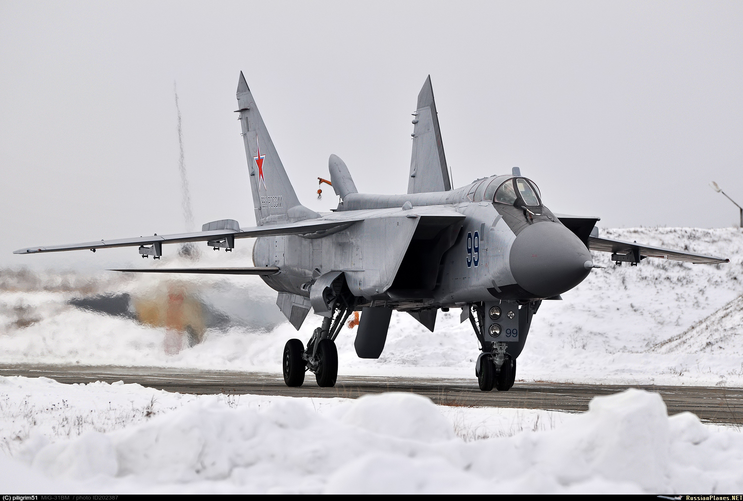http://russianplanes.net/images/to203000/202387.jpg