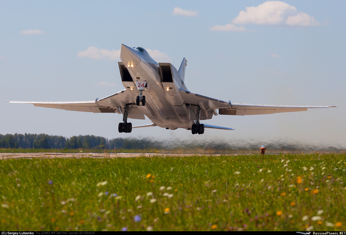 Ту 22м сверхзвуковой самолет вооружение. Ту-22м3. Ту-22м3 сверхзвуковой самолёт. Бомбардировщик ту-22м3. Туполев 22м3.