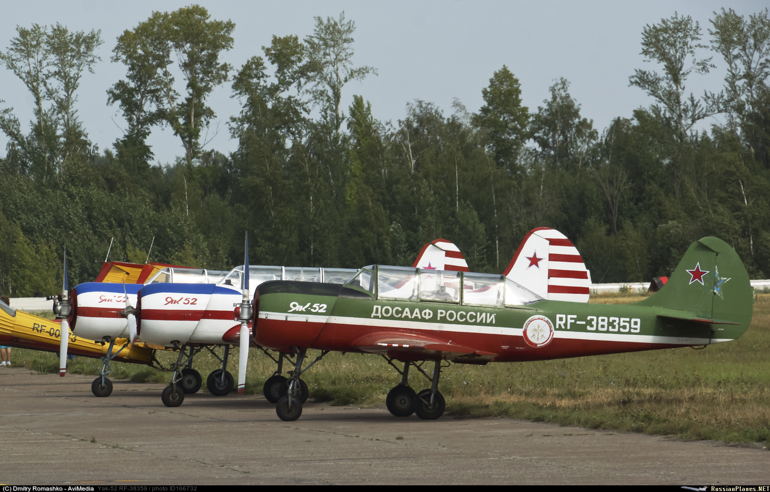 Фотография самолёта · Яковлев · Як-52 · RF-38359 · Россия - ДОСААФ ✈  russianplanes.net ✈ наша авиация