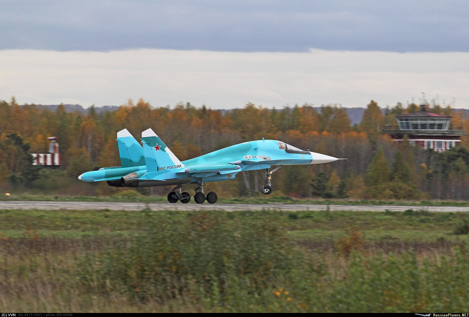 ВКС России получили четыре фронтовых бомбардировщика Су-34