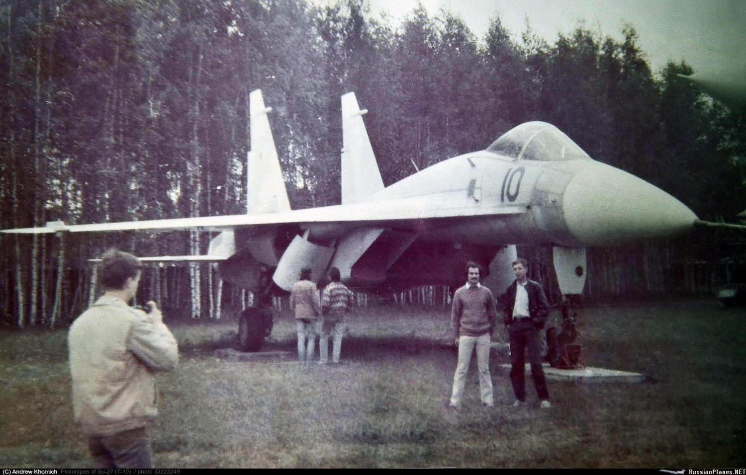 Фотография самолёта · Сухой · Прототипы Су-27 (Т-10) · 10 (зав.н. Т10-1) ·  Россия (СССР) - МАП ? russianplanes.net ? наша авиация