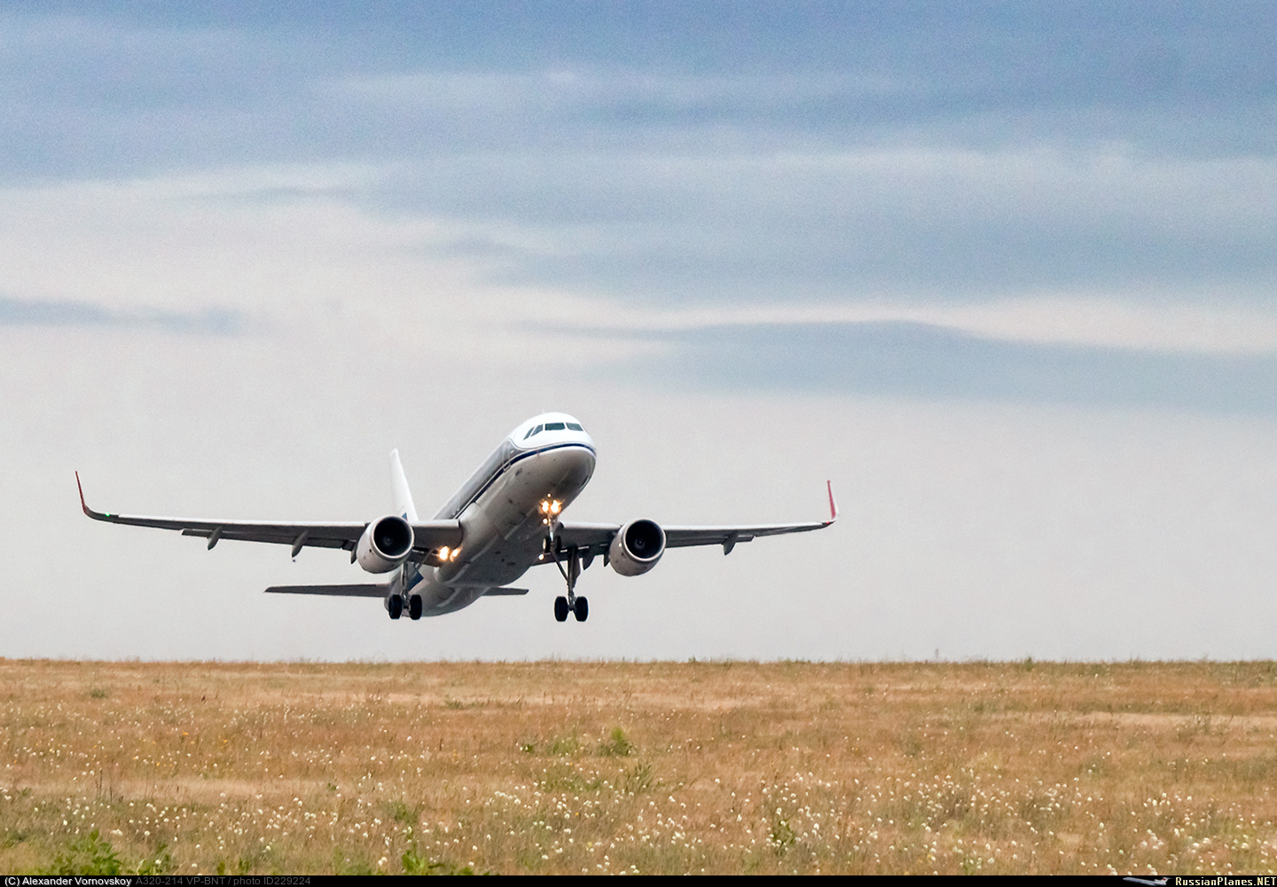 Фотография самолёта · Airbus · A320-214 · VP-BNT 