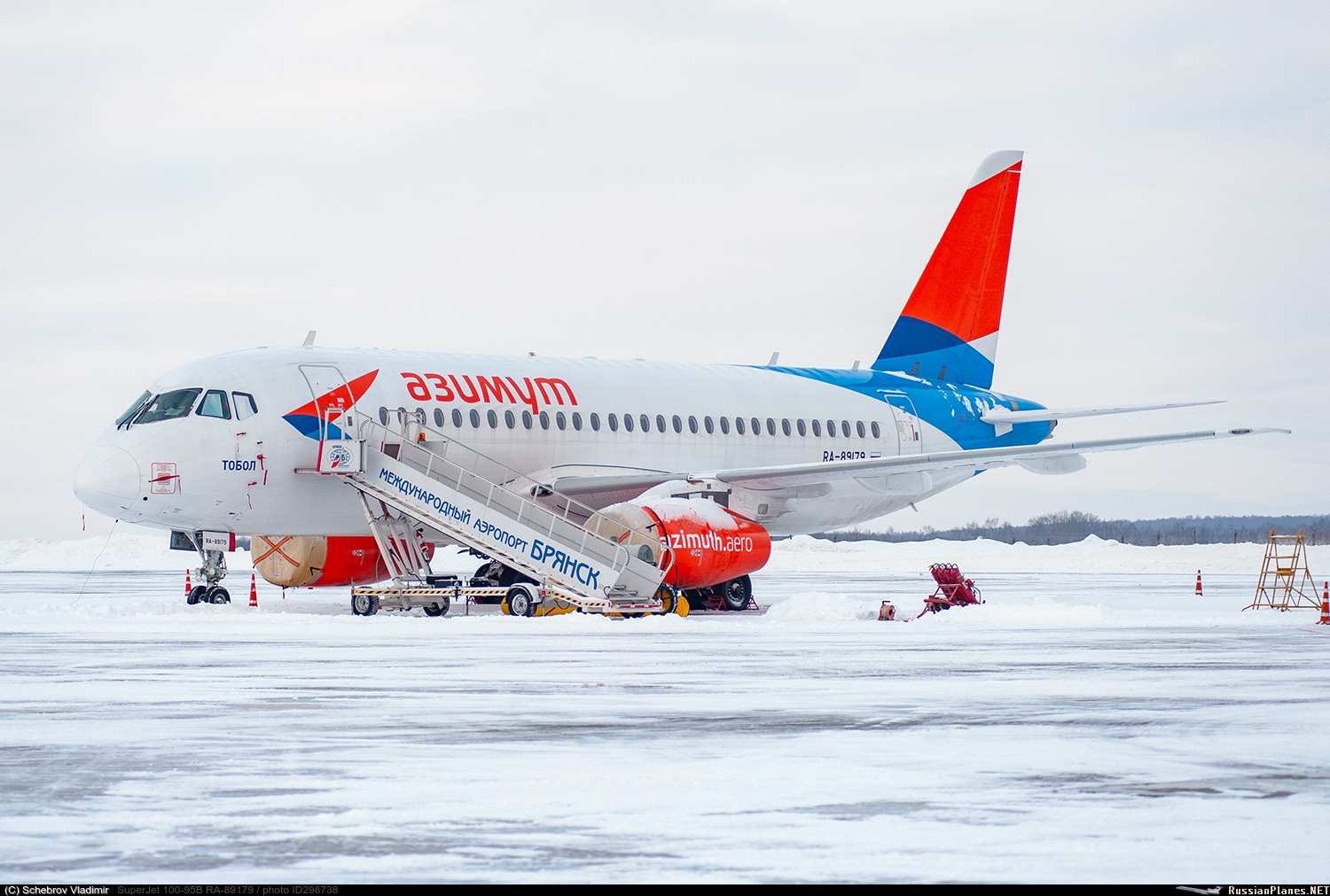 Фотография самолёта · Сухой · SuperJet 100-95B · RA-89179 