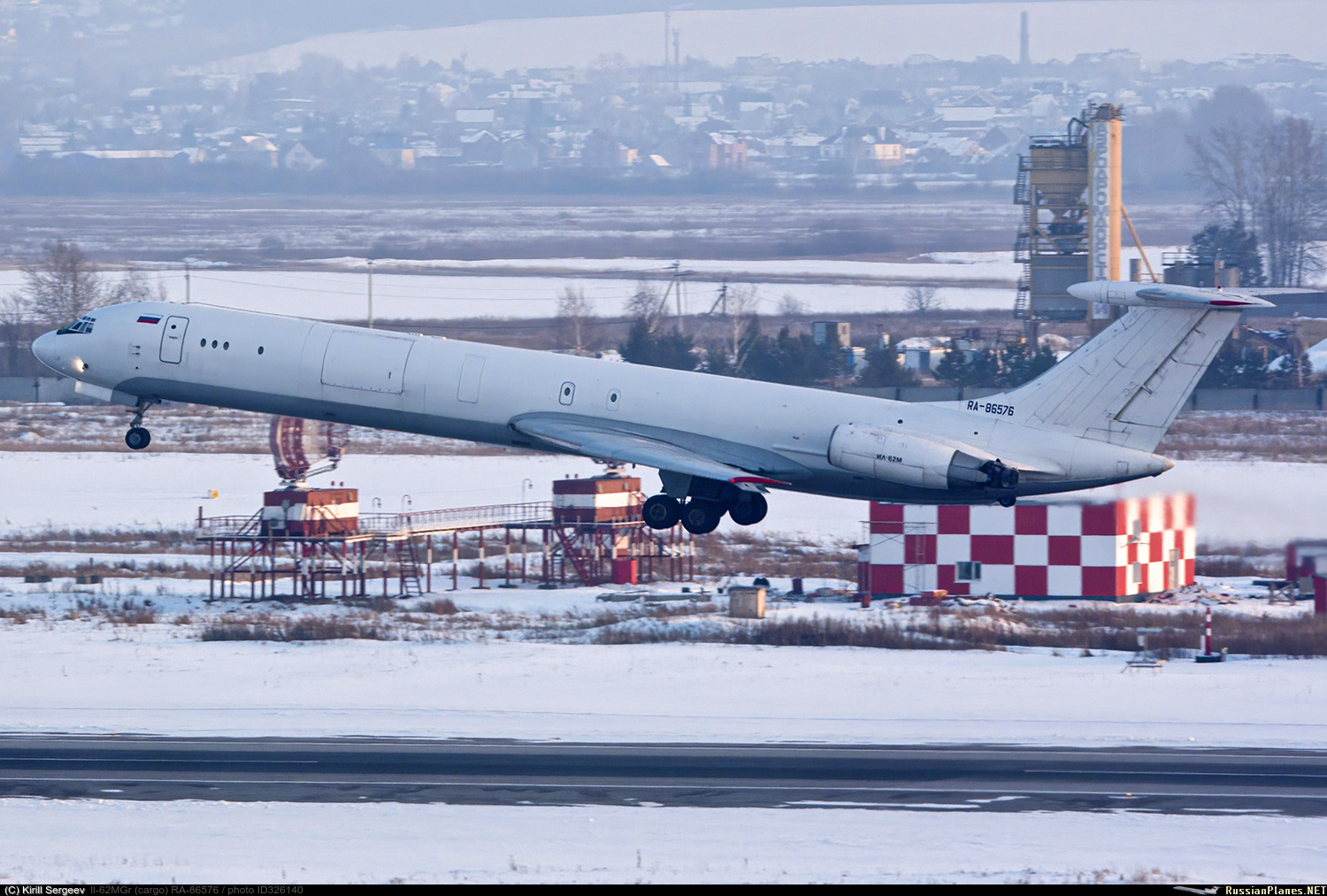 Фотография самолёта · Ильюшин · Ил-62МГр · RA-86576 (зав.н. 4546257) · КАЗ  им. Горбунова ✈ russianplanes.net ✈ наша авиация